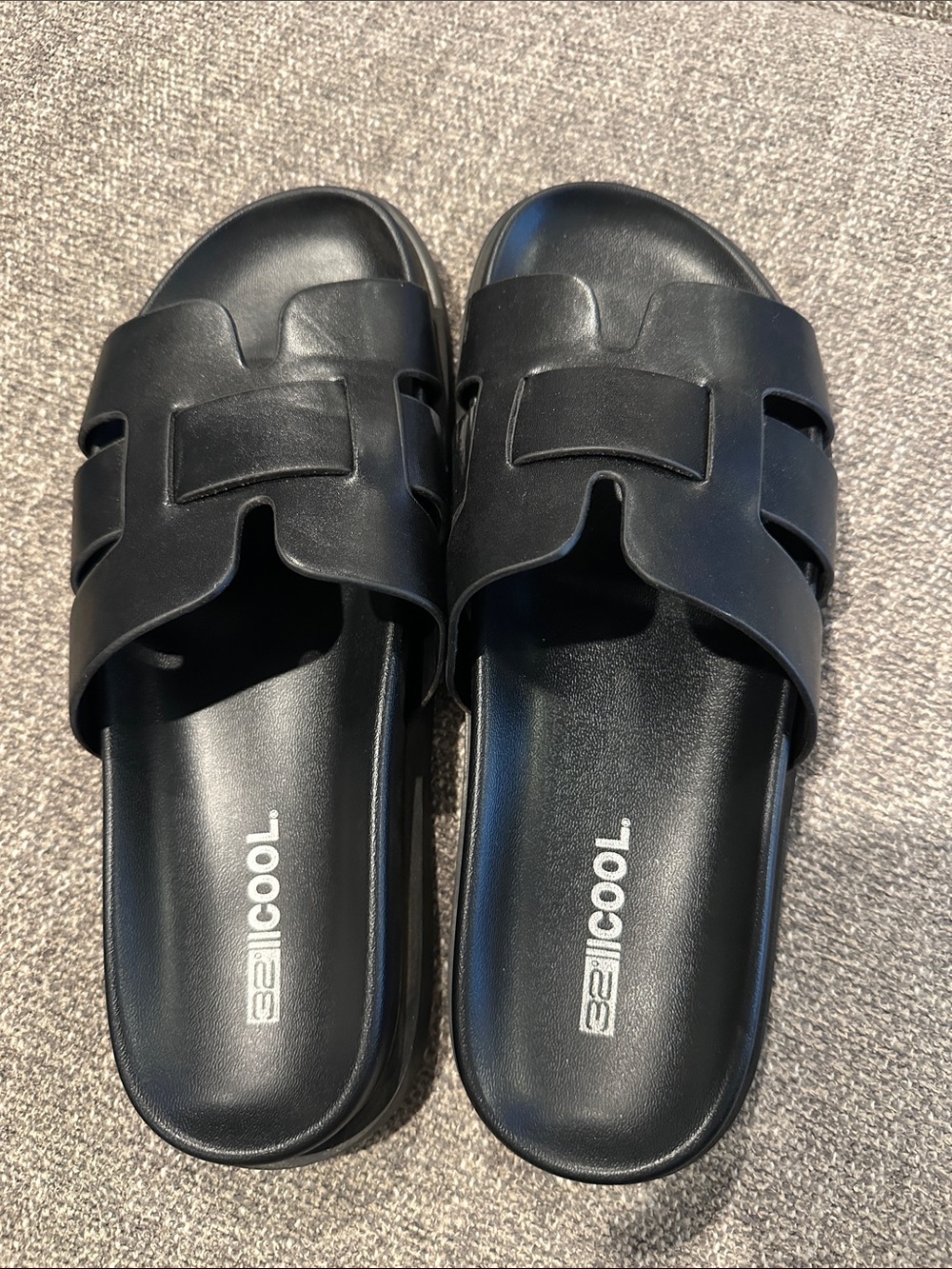 Women’s Black Slide Sandals size 7